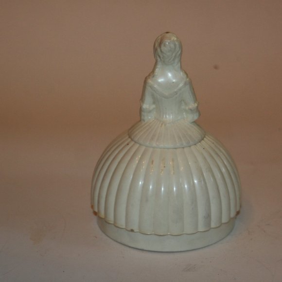 Vintage Thread Spool Holder WOMAN Plastic  Holds 8 spools - Picture 2 of 3